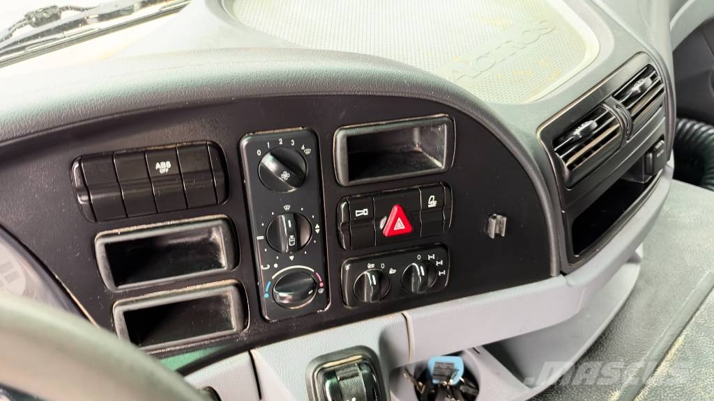 Mercedes-Benz ACTROS 2036 AS 4x4 tractor unit - spring Trekkvogner