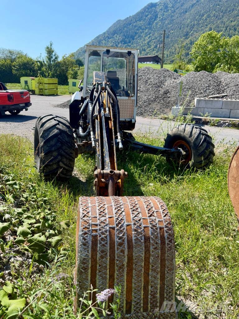 Menzi / Euromach 4000 Wielgraafmachines