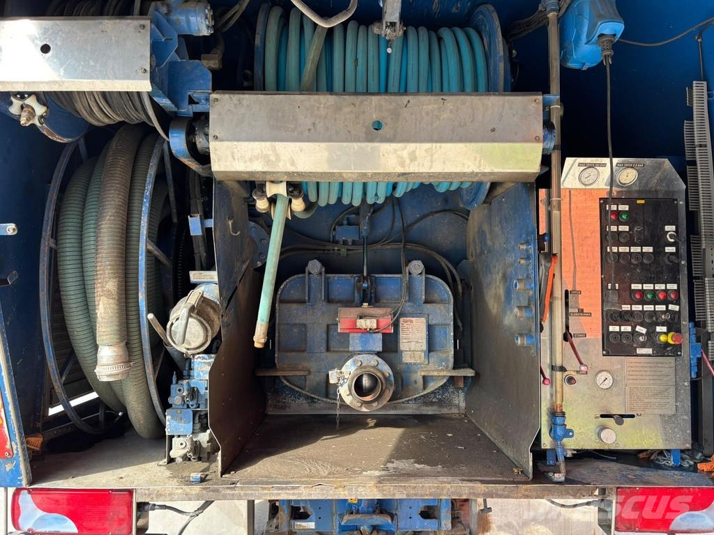 MAN TGS 28.400 6x2*4 Korp&Son stainless ADR tank 8000 Комбі/Вакуумні вантажівки