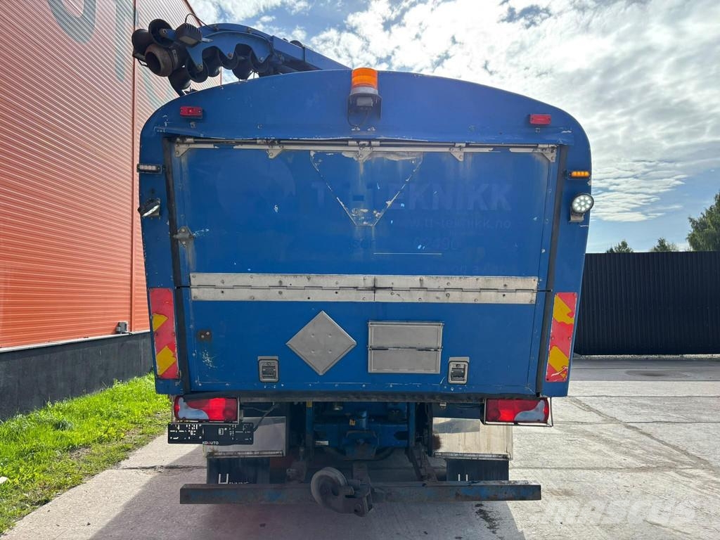 MAN TGS 28.400 6x2*4 Korp&Son stainless ADR tank 8000 Комбі/Вакуумні вантажівки