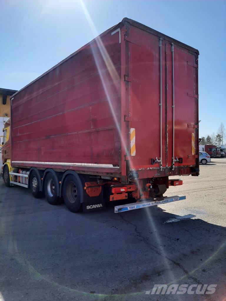 Scania R 520 Curtain sider trucks
