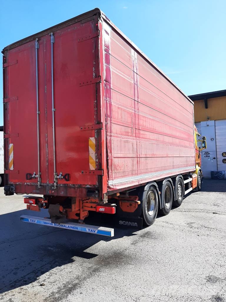 Scania R 520 Curtain sider trucks