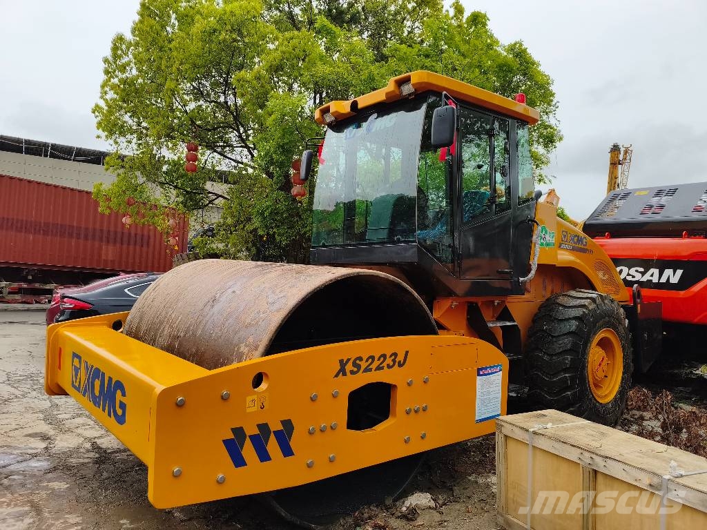 XCMG XS 223 J Walzenzüge