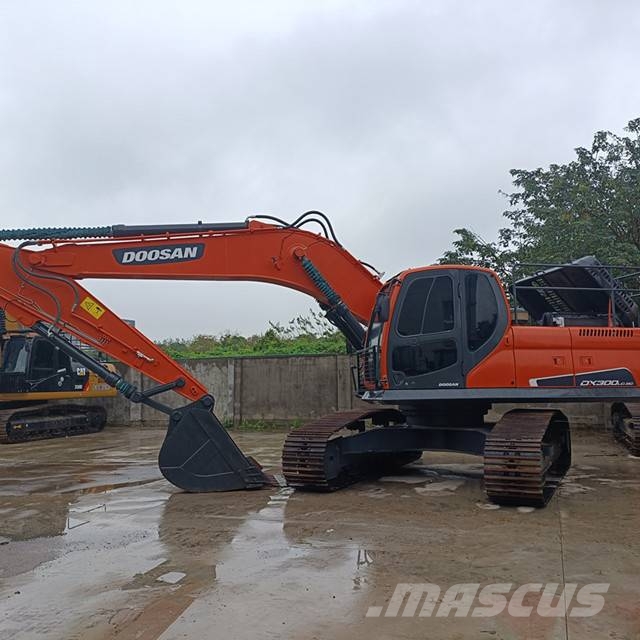 Doonan dx300lc Гусеничні екскаватори