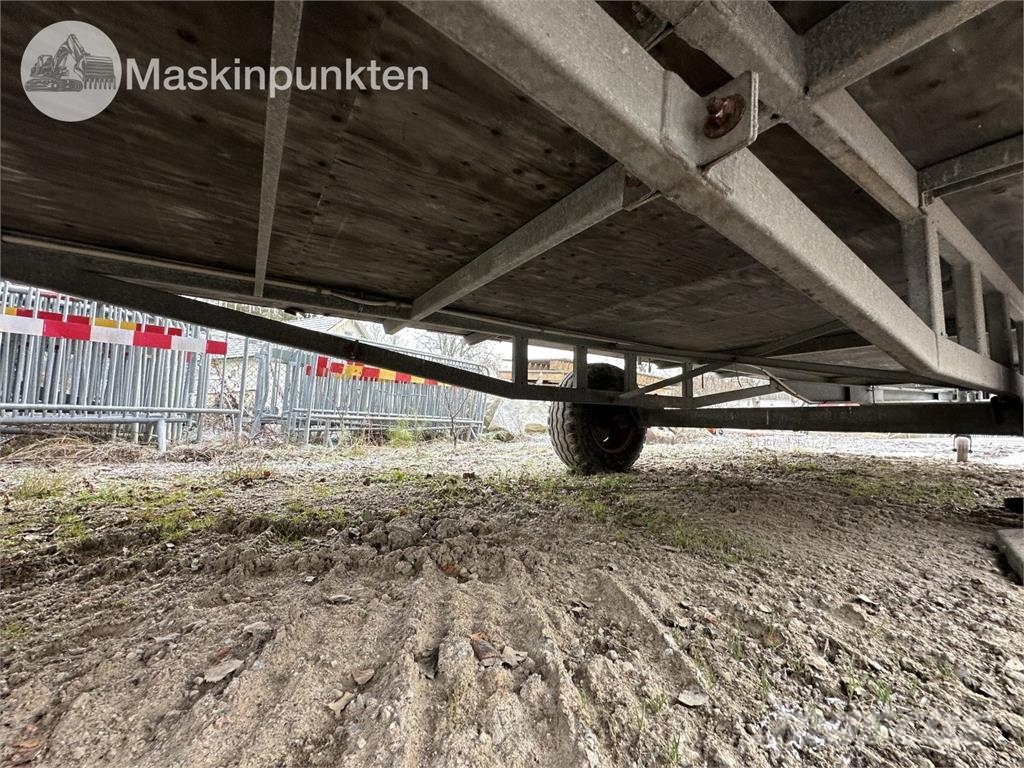 Lyckselevagnen PVT-6 Byggbarrack Ehitussoojakud