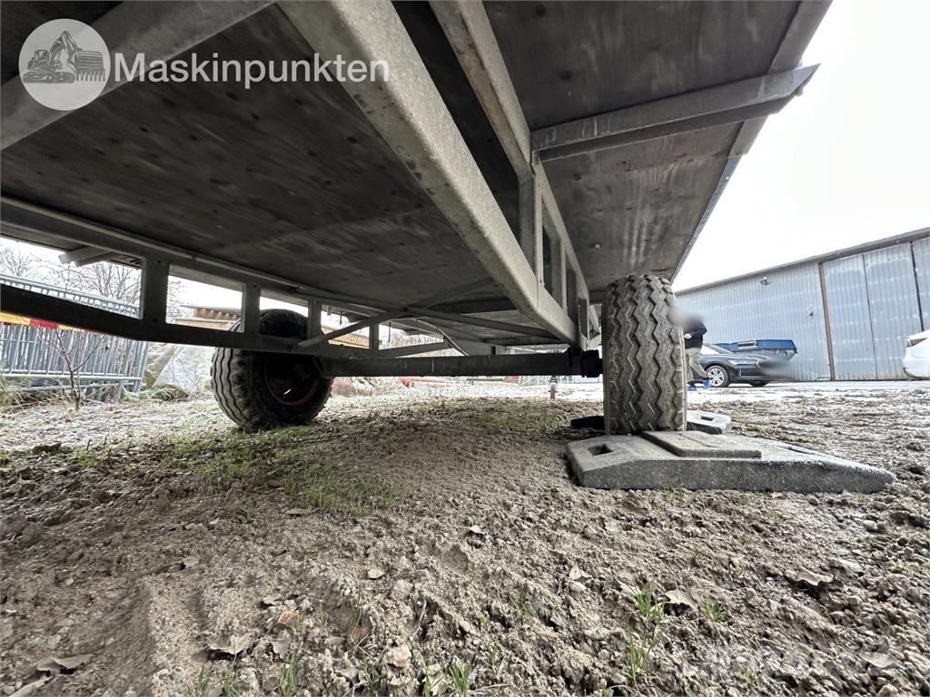 Lyckselevagnen PVT-6 Byggbarrack Ehitussoojakud