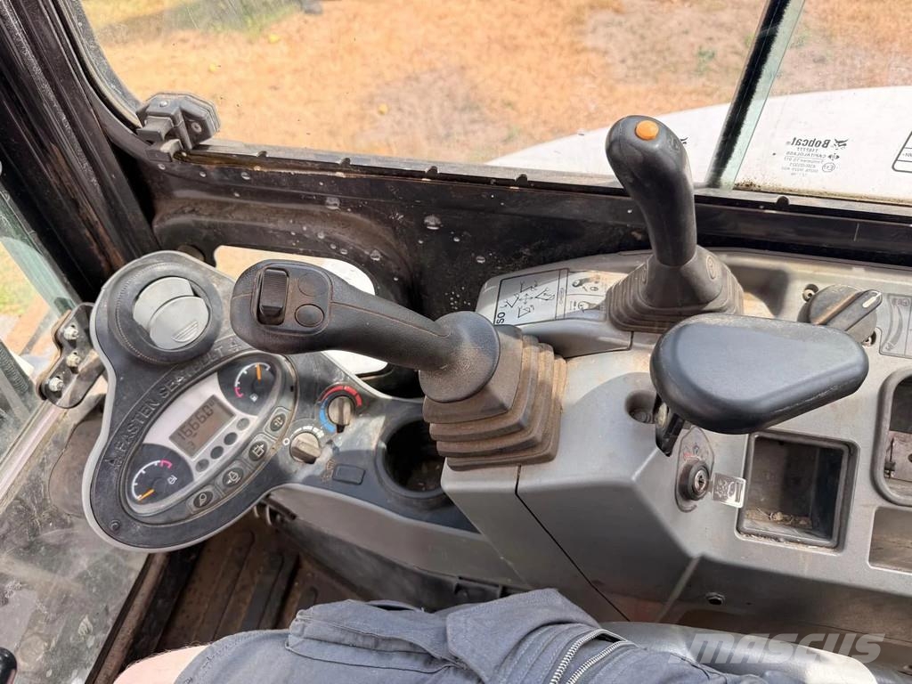 Bobcat E50 Mini kotrók < 7t