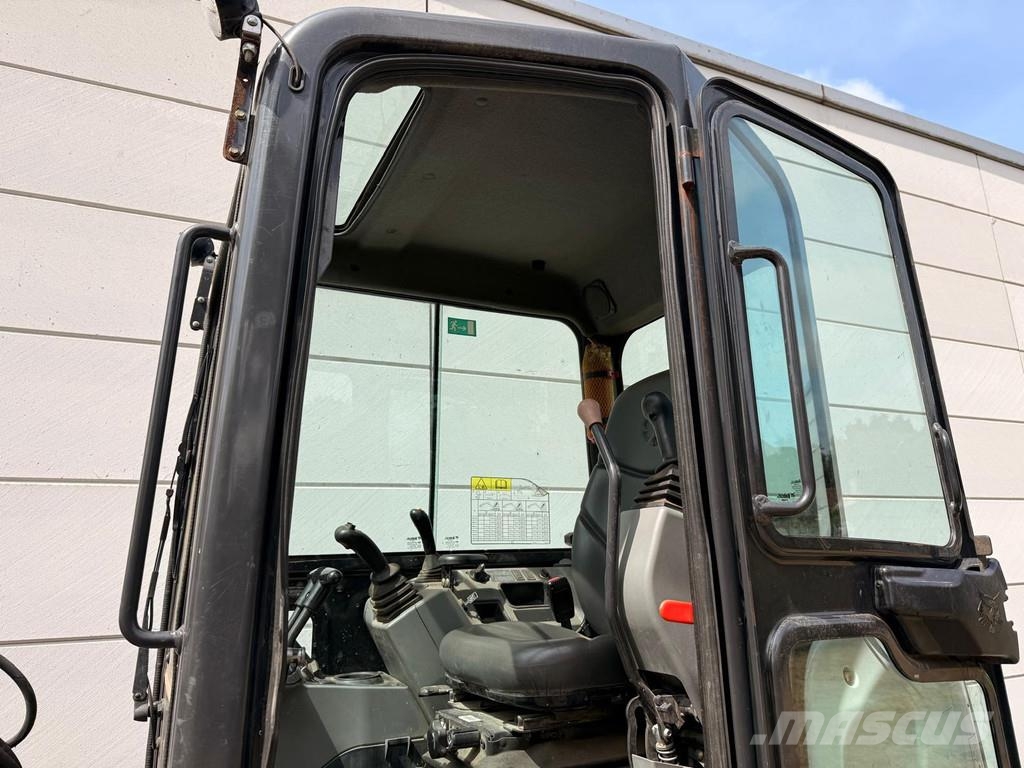 Bobcat E50 Mini kotrók < 7t