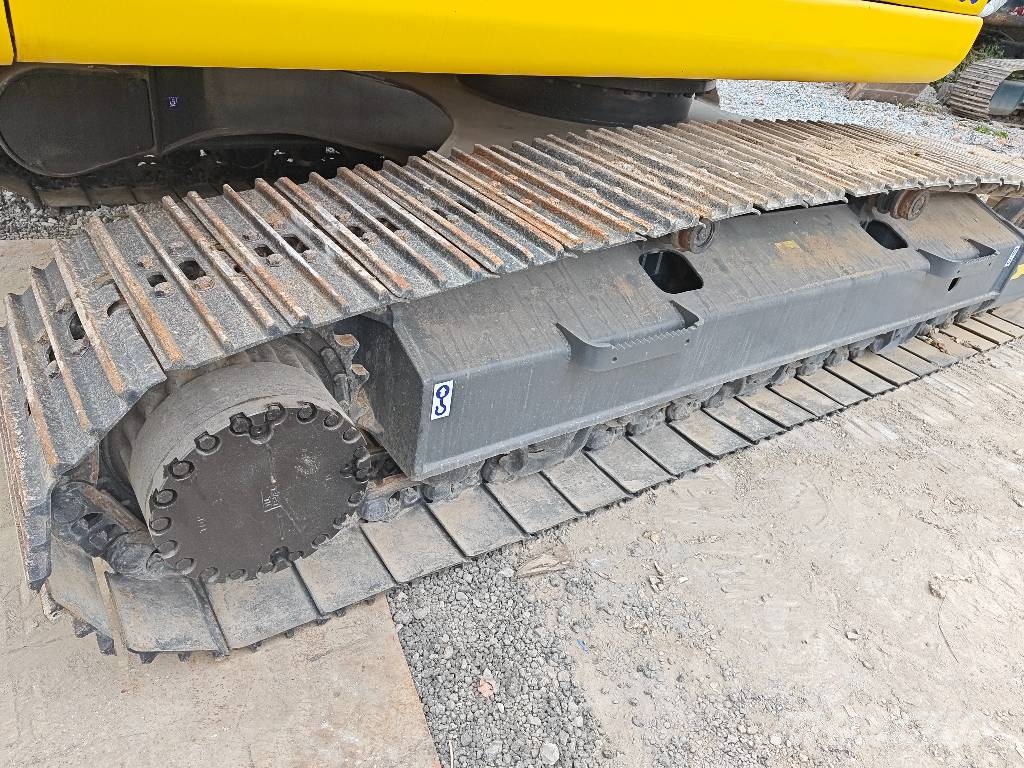 Komatsu PC 240 LC-8 Pelle sur chenilles