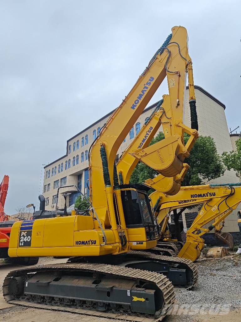 Komatsu PC 240 LC-8 Pelle sur chenilles