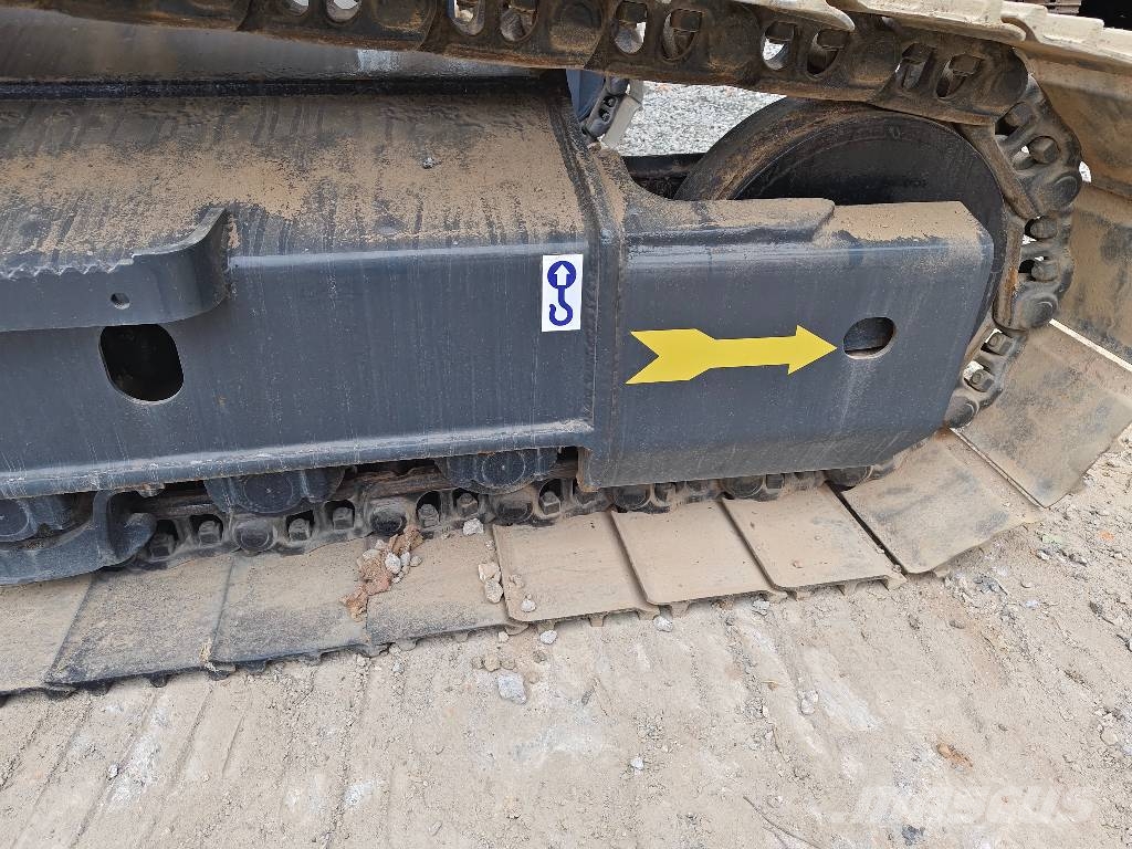 Komatsu PC 240 LC-8 Pelle sur chenilles