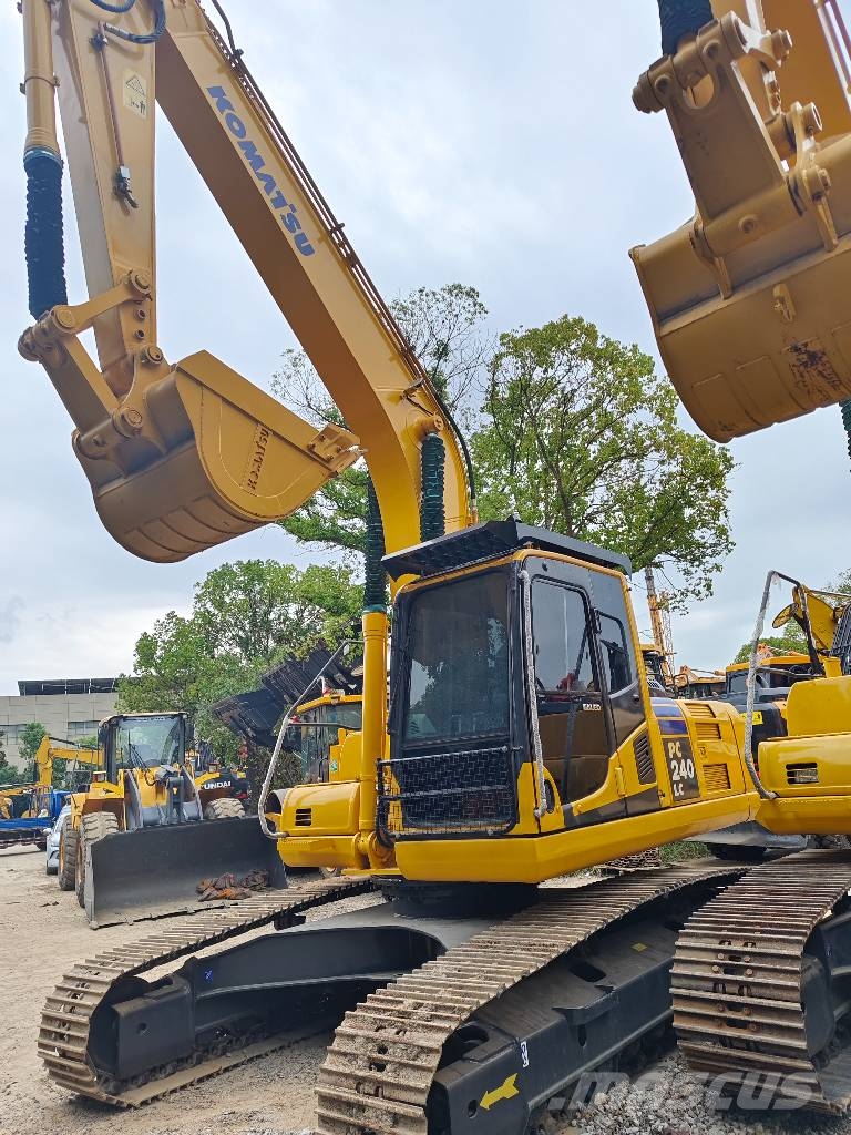 Komatsu PC 240 LC-8 Pelle sur chenilles