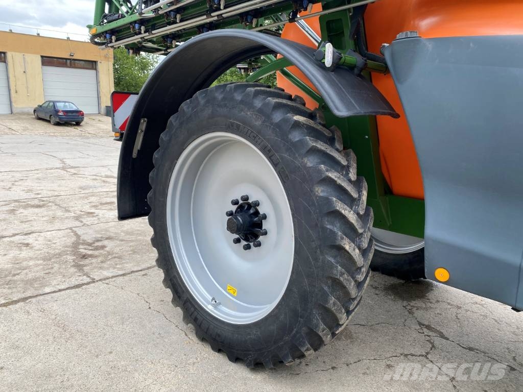 Amazone UX 4201 Super Hinattavat ruiskut
