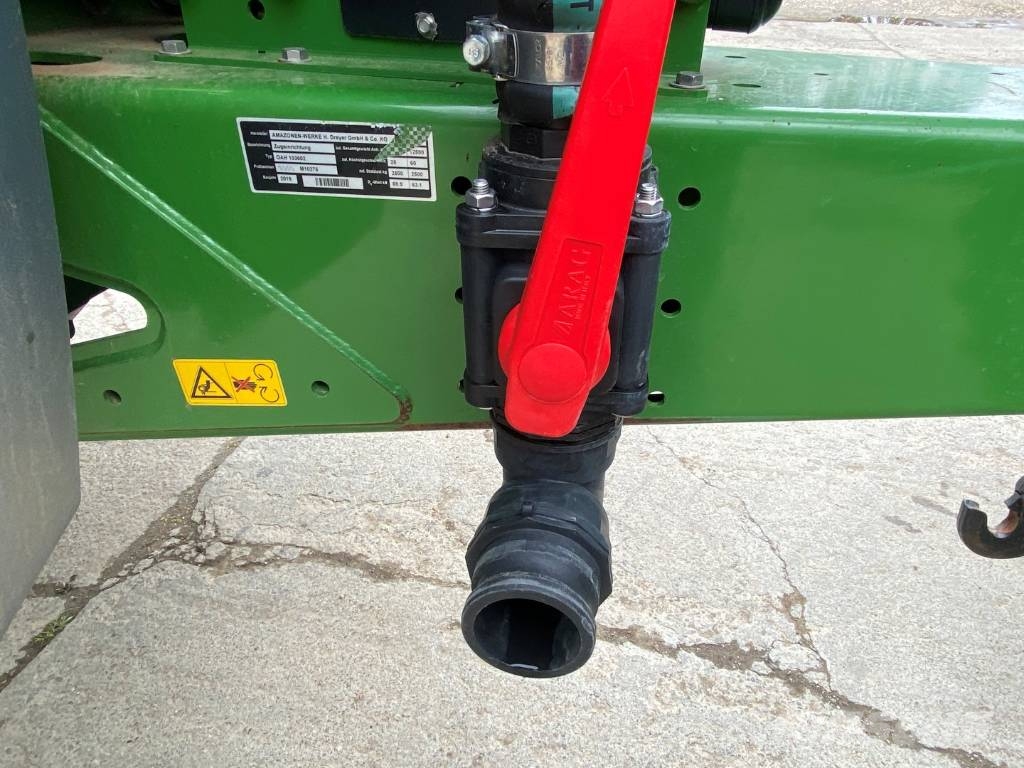 Amazone UX 4201 Super Hinattavat ruiskut