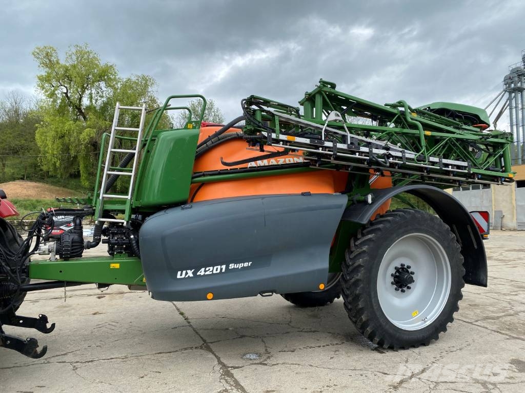 Amazone UX 4201 Super Hinattavat ruiskut
