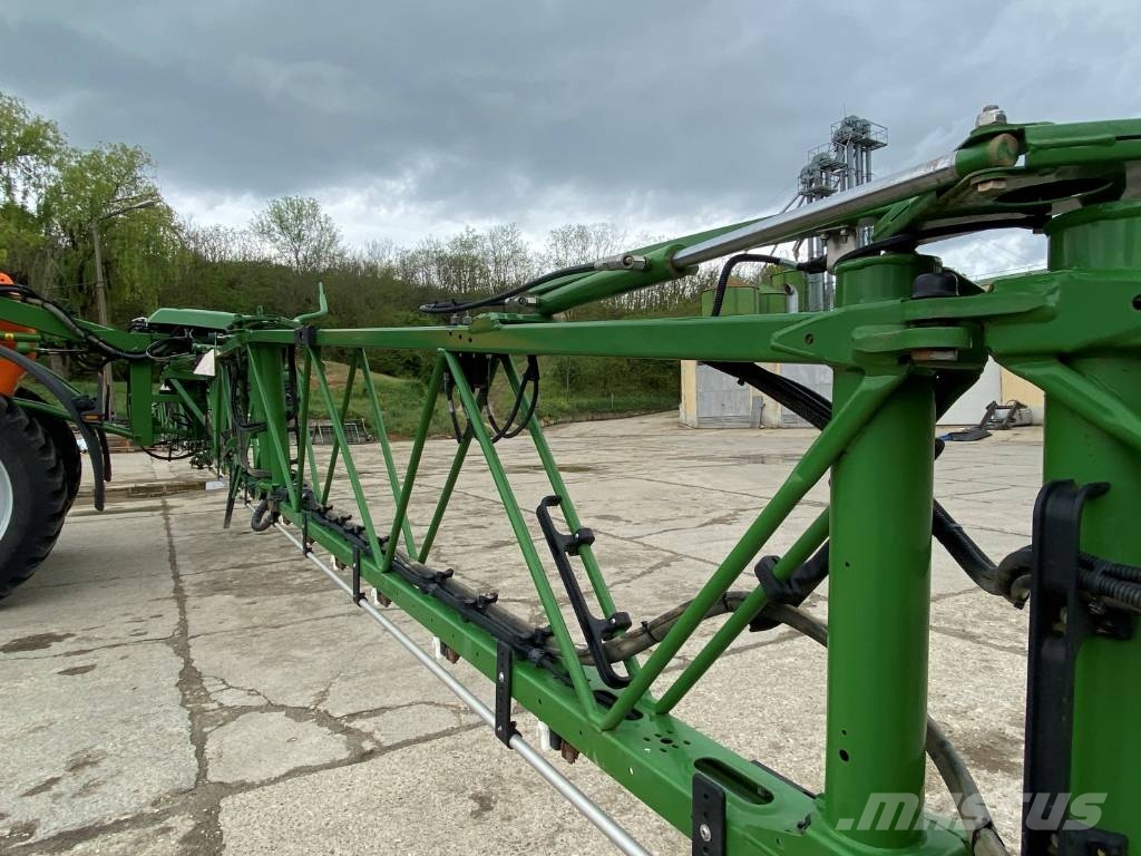 Amazone UX 4201 Super Hinattavat ruiskut