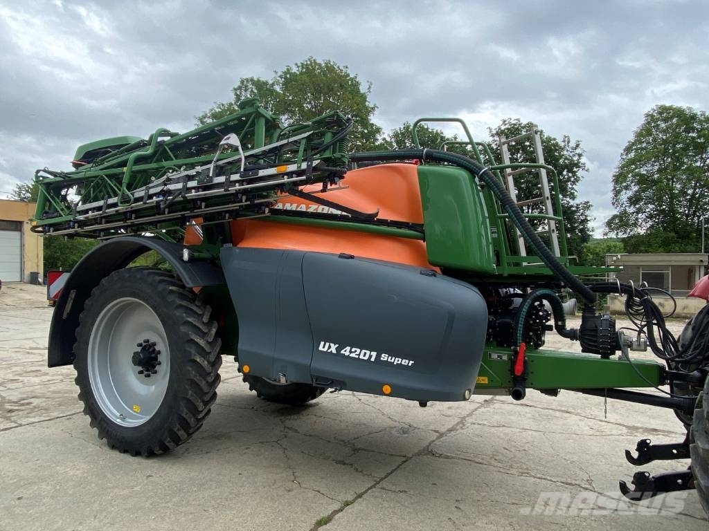 Amazone UX 4201 Super Hinattavat ruiskut