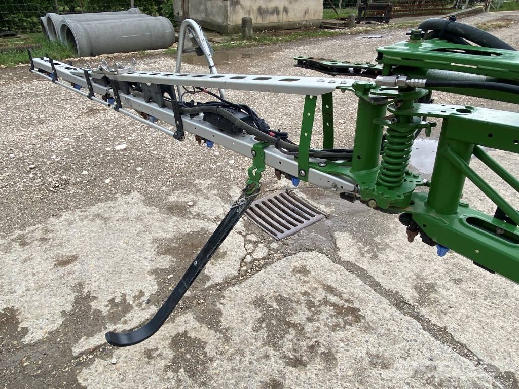 Amazone UX 4201 Super Hinattavat ruiskut