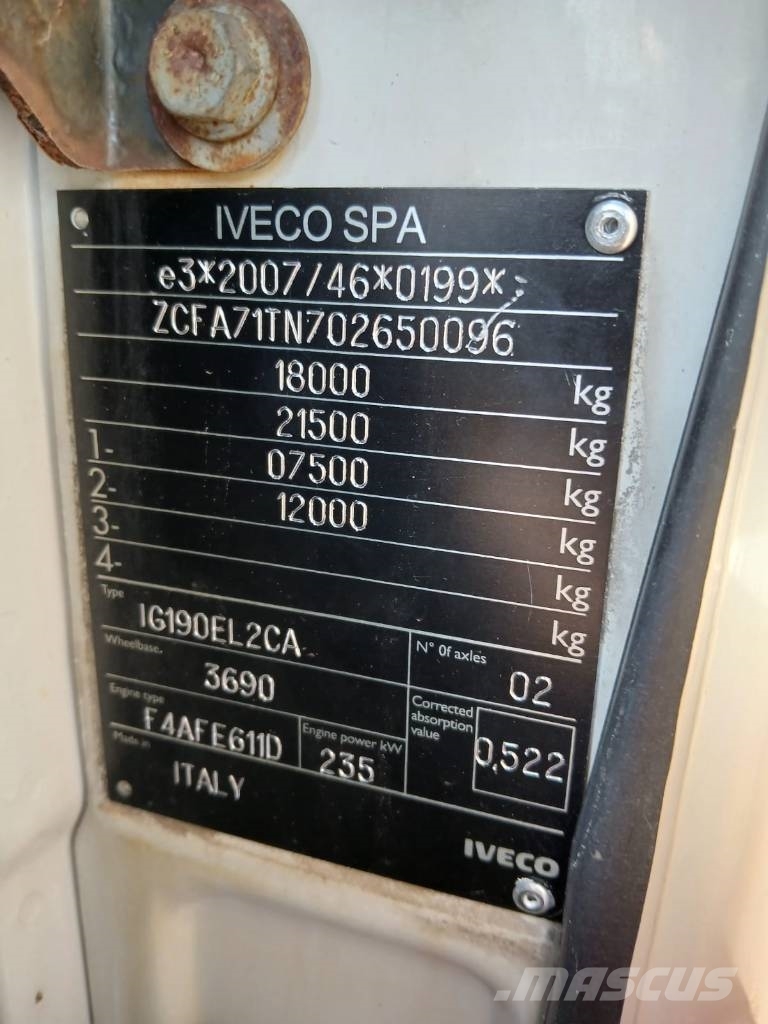 Iveco Eurocargo 180-320L Camiones grúa