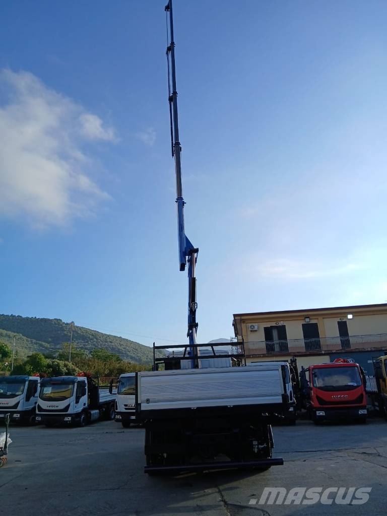 Iveco Eurocargo 180-320L Camiones grúa