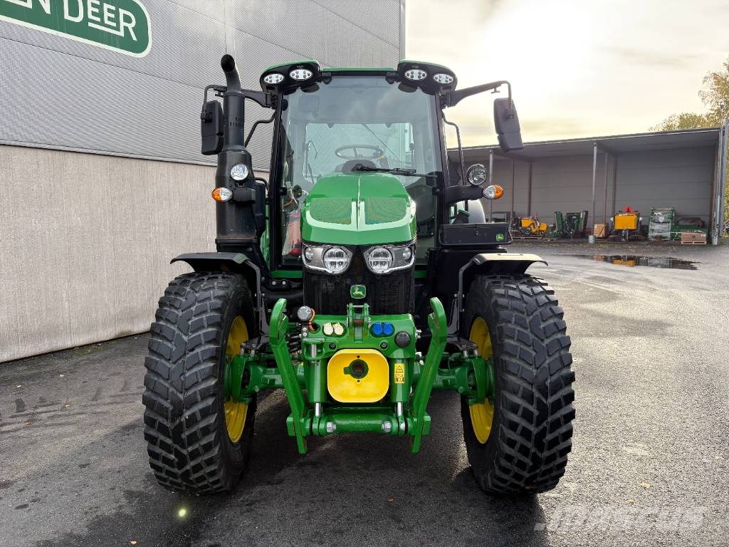 John Deere 6120 M Traktorji