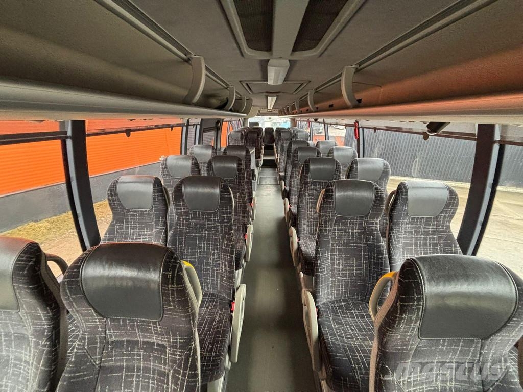 Volvo B8R 9500 4x2 AC / AUXILIARY HEATING / WC / WHEELCH Turistibussit
