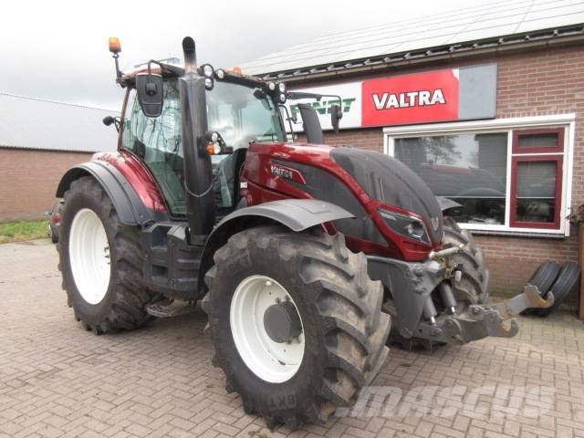 Valtra T174 VERSU Traktoriai