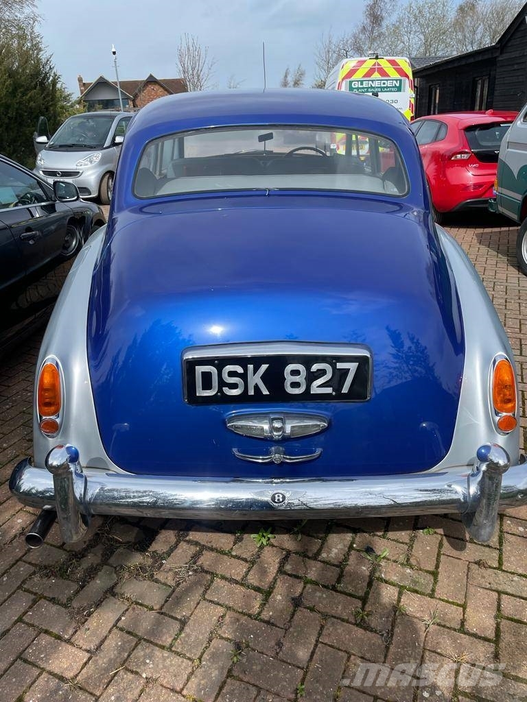 Bentley S1 Osobní vozy
