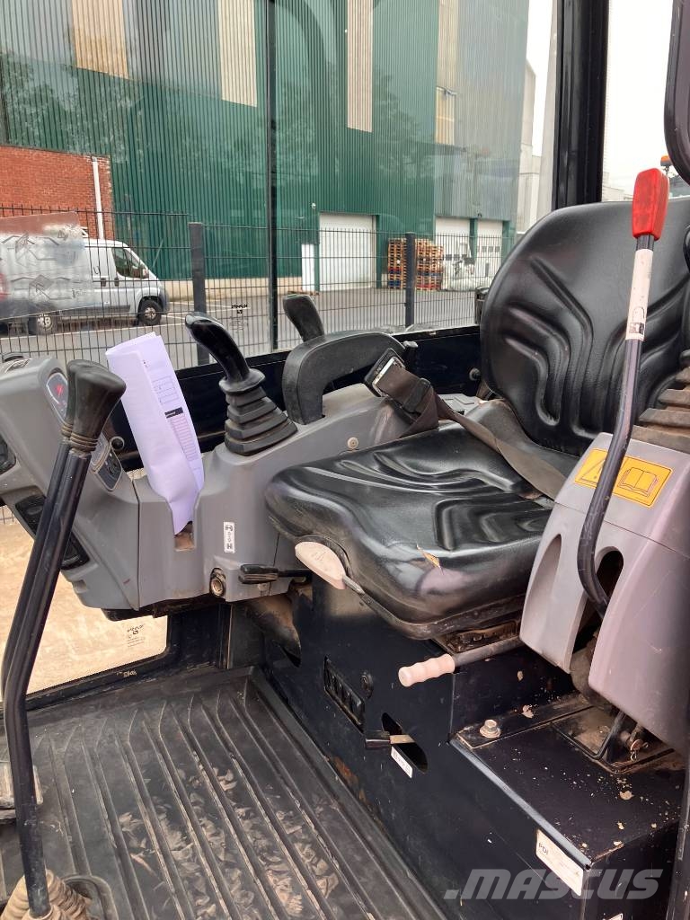 Kubota KX016-4 حفارات صغيرة أقل من 7 طن (حفارات صغيرة)