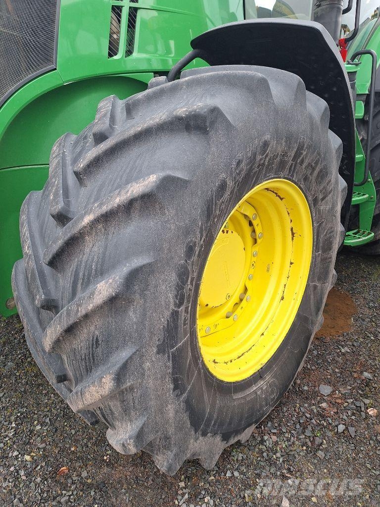 John Deere 7230R 9.0L トラクター