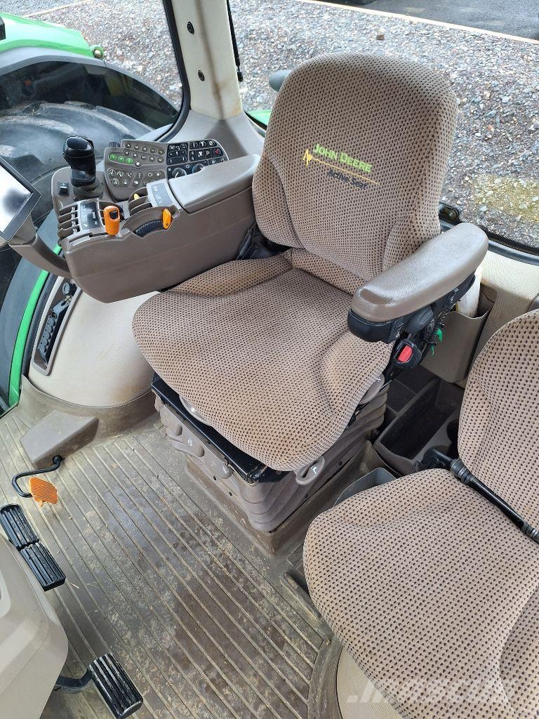 John Deere 7230R 9.0L トラクター