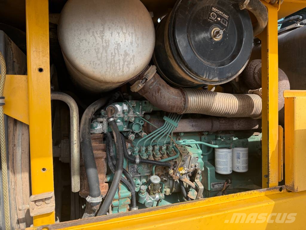 Volvo L70B 휠로우더