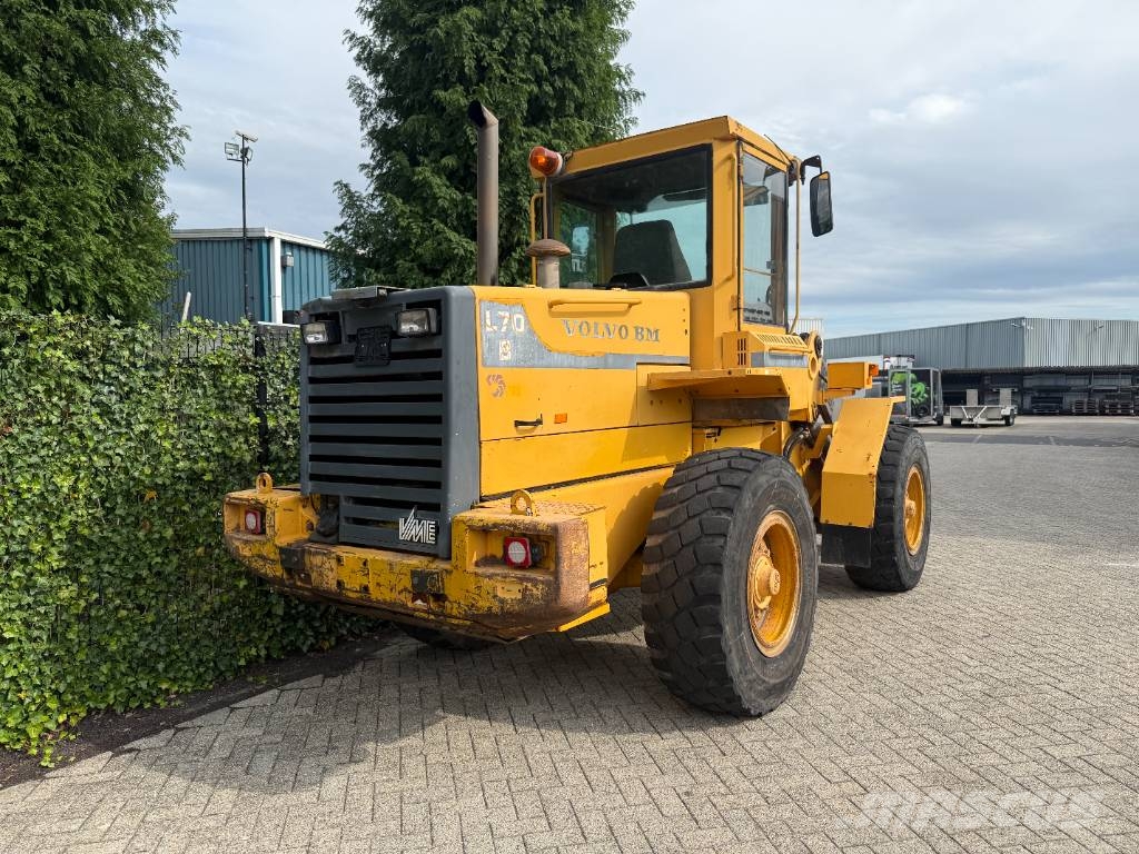 Volvo L70B 휠로우더