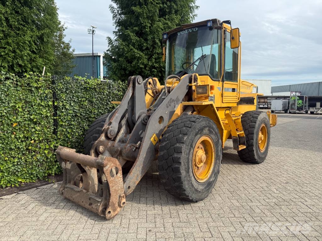 Volvo L70B 휠로우더