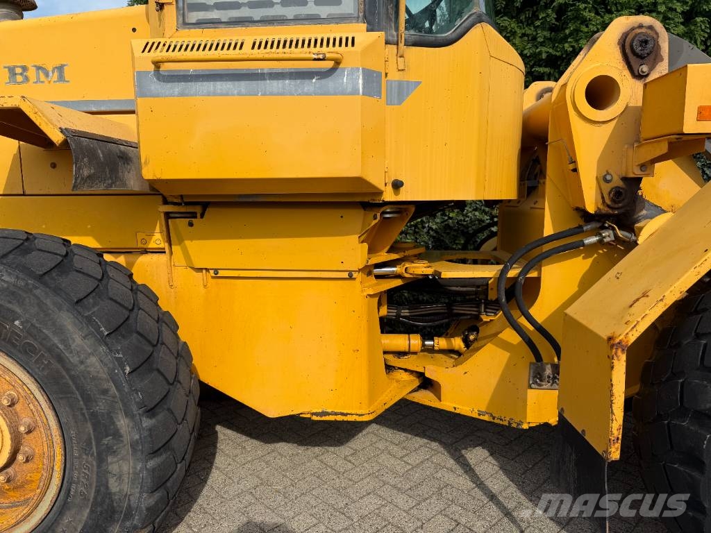 Volvo L70B 휠로우더