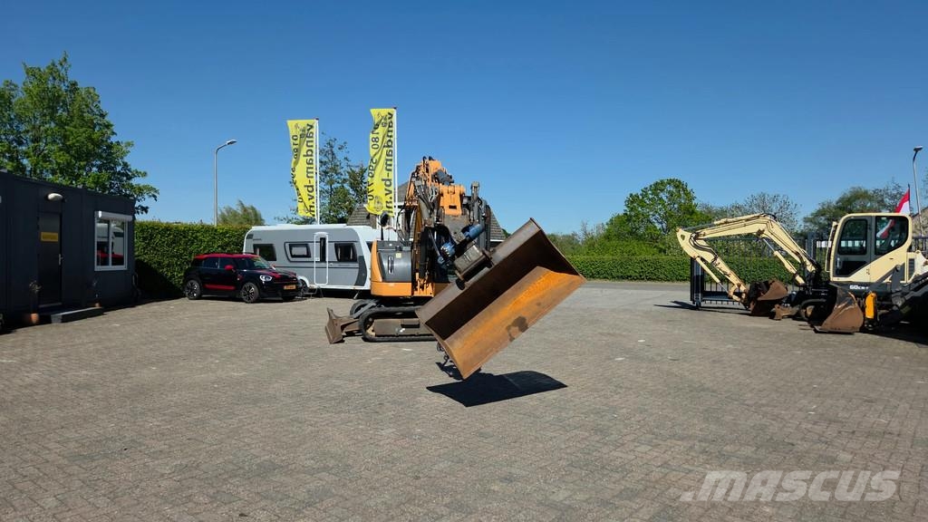 CASE CX75C SR met draai/kantelstuk Minibagger < 7t