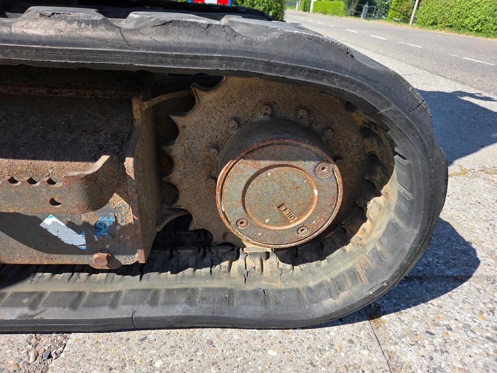 CASE CX75C SR met draai/kantelstuk Minibagger < 7t