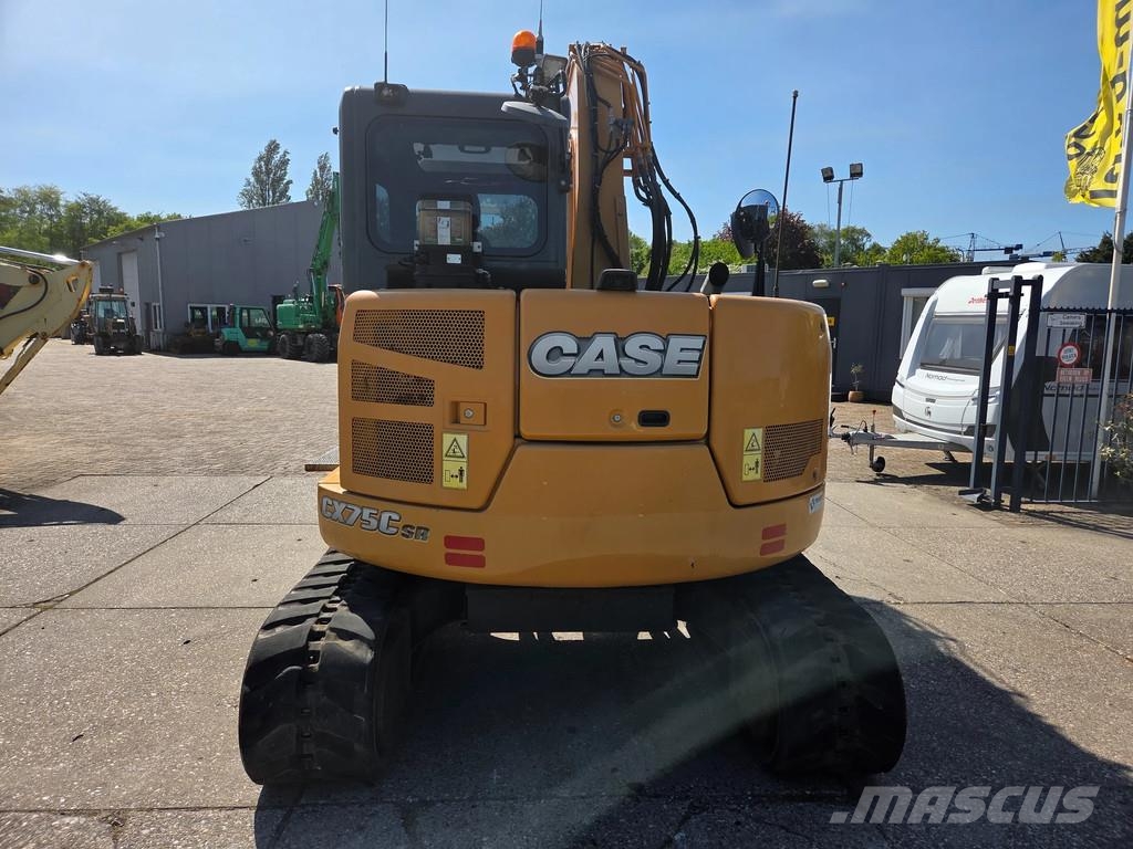 CASE CX75C SR met draai/kantelstuk Minibagger < 7t