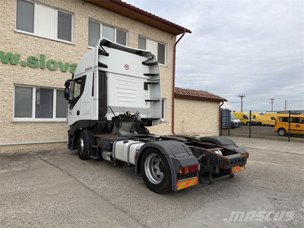 Iveco Stralis VIN 161 中古トラクターヘッド | トレーラーヘッド