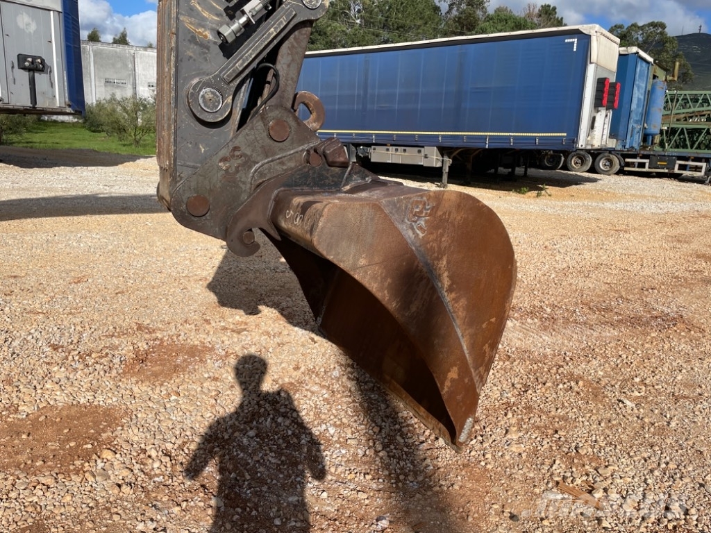 Volvo EC 300 EL Pásové rýpadlá