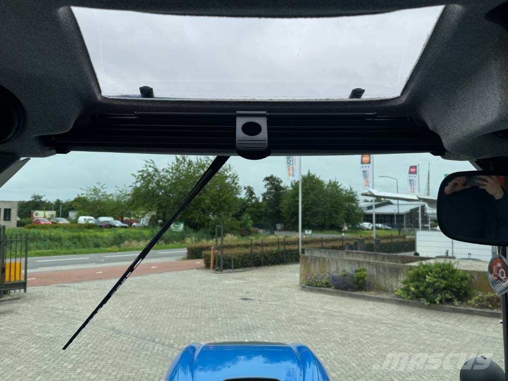 New Holland T6.155AC, frontlinkage, 2091 hours, 2021!! Tractoren