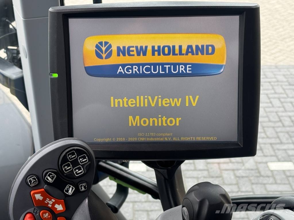 New Holland T6.155AC, frontlinkage, 2091 hours, 2021!! Tractoren