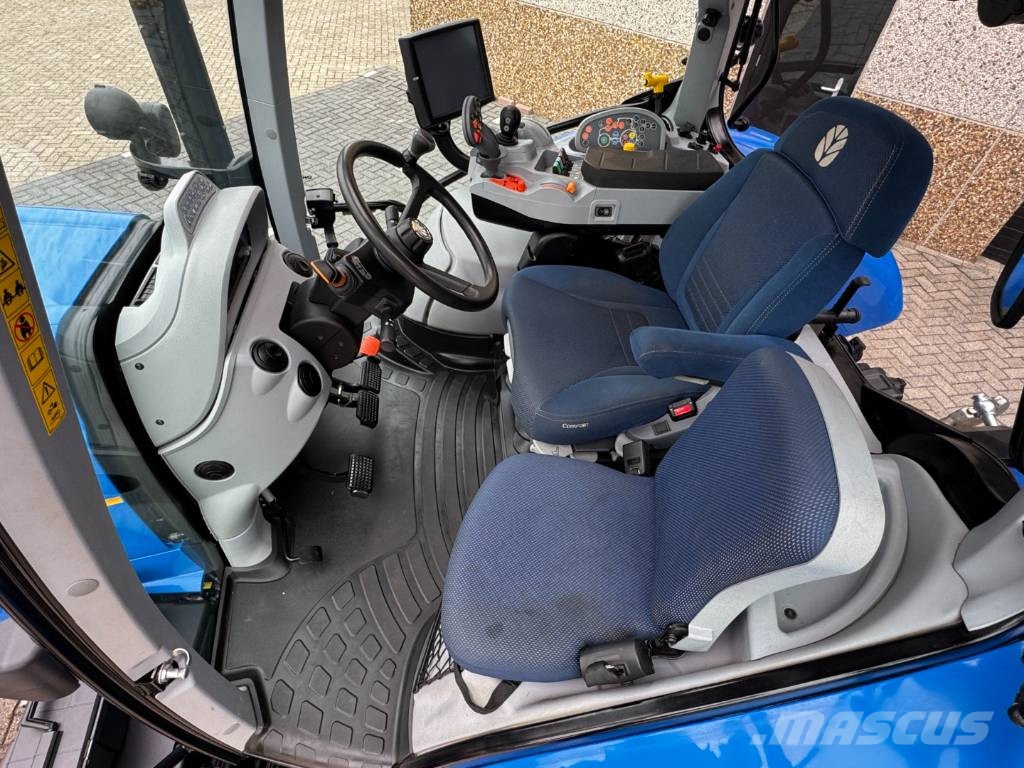 New Holland T6.155AC, frontlinkage, 2091 hours, 2021!! Tractoren