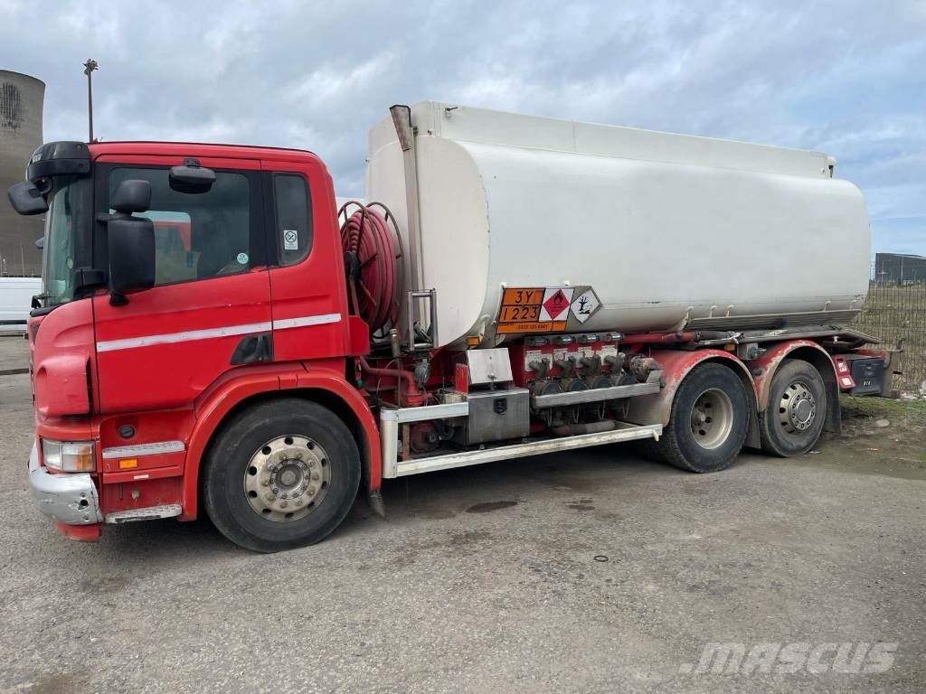 Scania P 320 Camiones cisternas