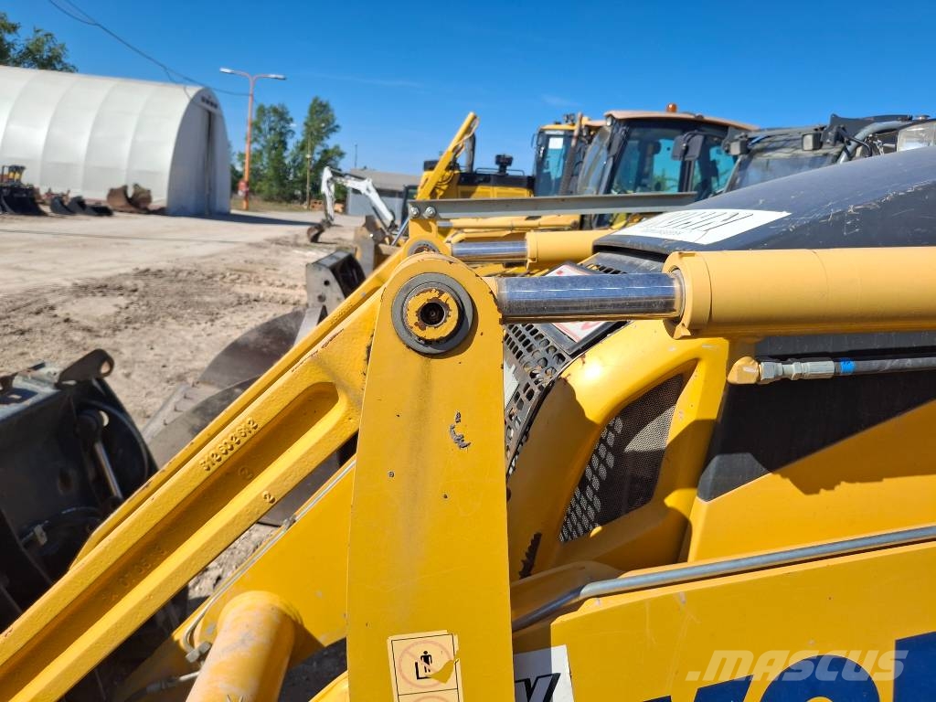 Komatsu WB 93 R-8 لوادر ذات جرافات عكسية