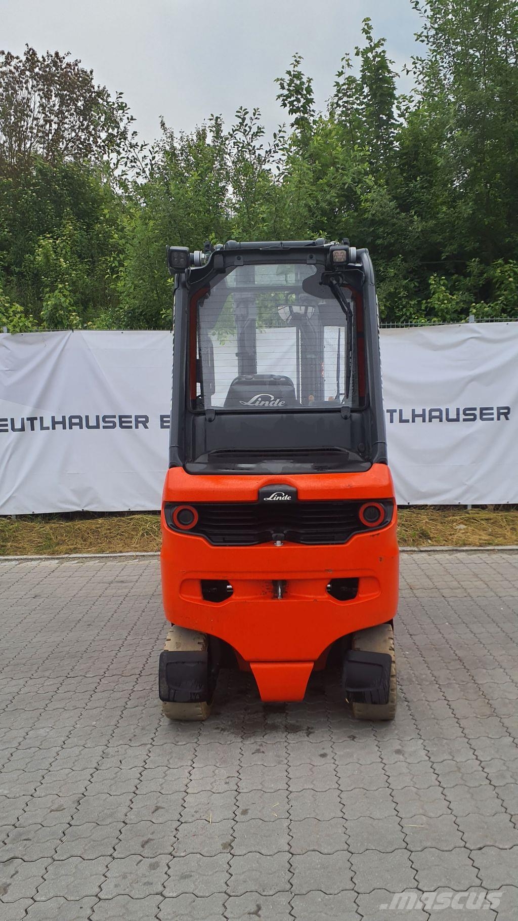 Linde E30/600HL شاحنات ذات رافعات شوكية تعمل بالكهرباء