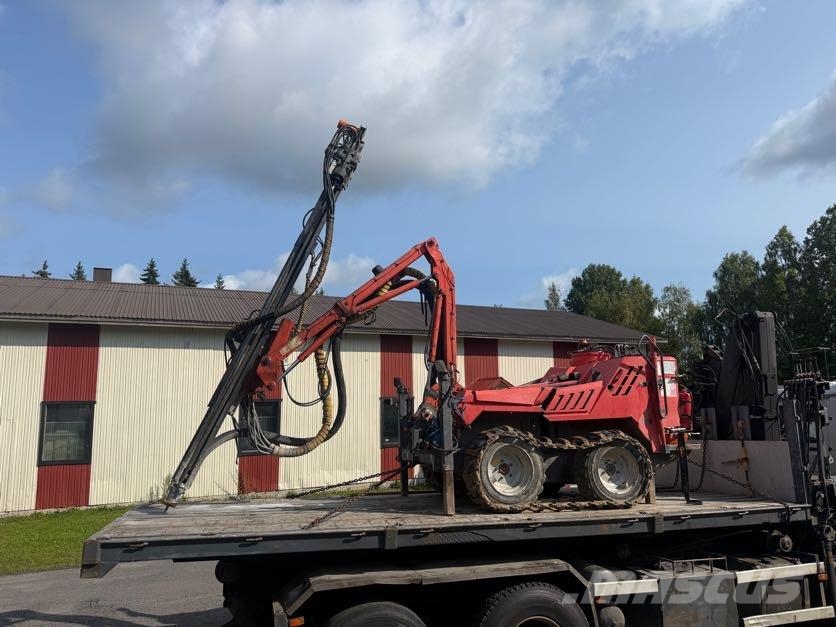 Sandvik Commando DC121R Perforadora de superficie