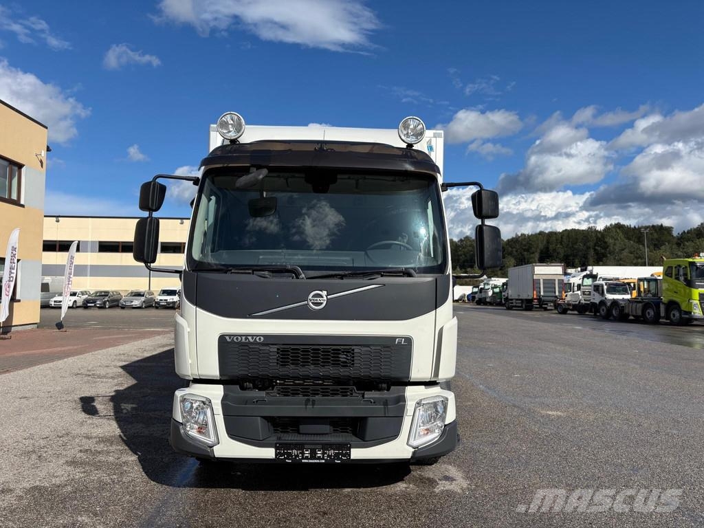 Volvo FL 210 BOX HEATING + LIFT 탑차 트럭