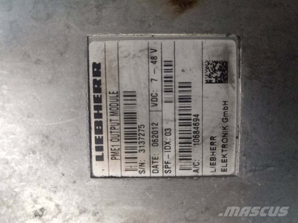 Liebherr R 916 LC Elektronik