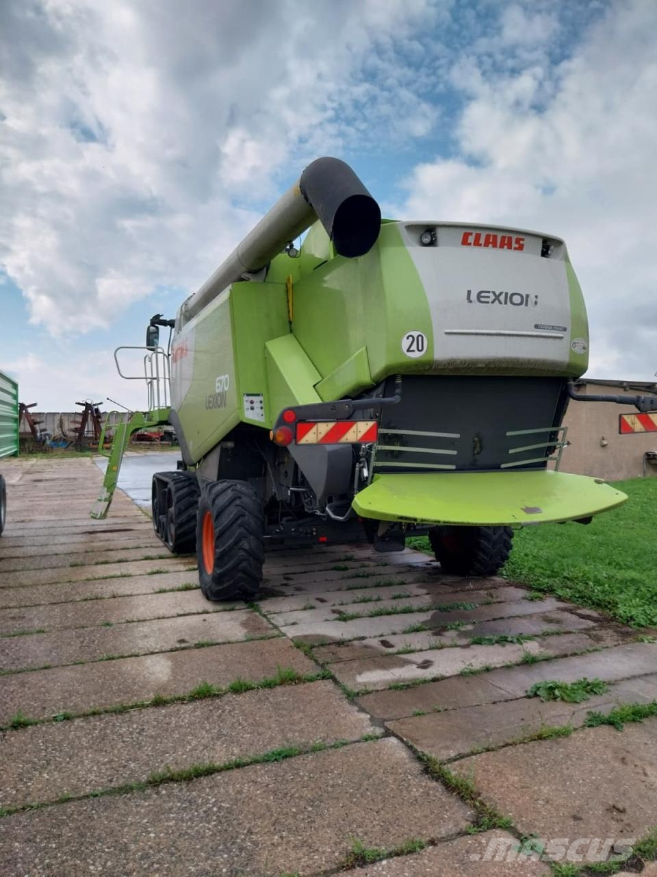 CLAAS Lexion 670 TT حصادات